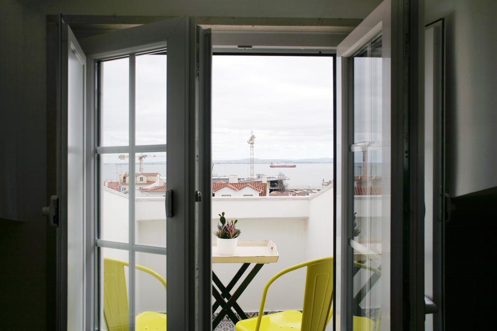 Alfama Apartment With River View Lisboa Eksteriør bilde